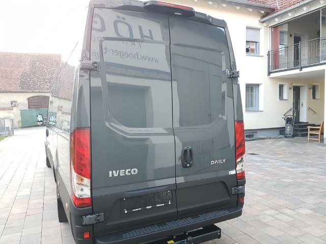 obrázok auta