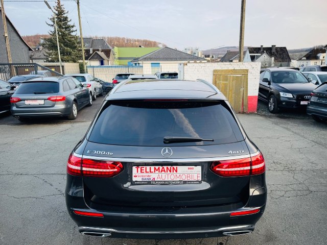 obrázok auta