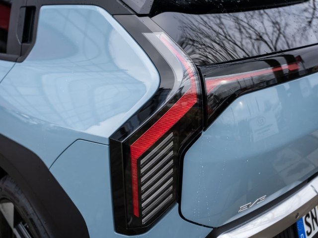 Kia EV3 Earth FWD, 150kW, A, 5d.