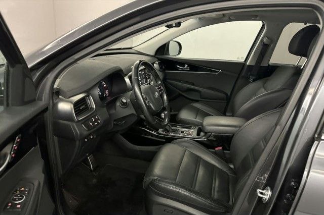 Kia Sorento Platinum Edition 2.2 CRDi 4WD, 147kW, A8, 5d.