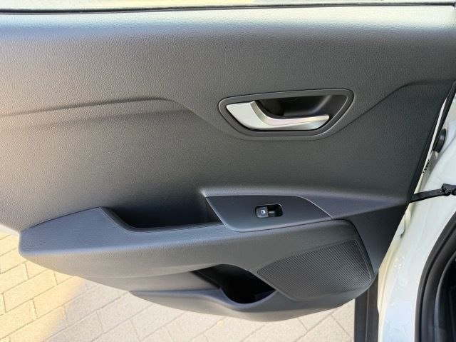 Kia Stonic 1.0 T-GDI, 74kW, M, 5d.