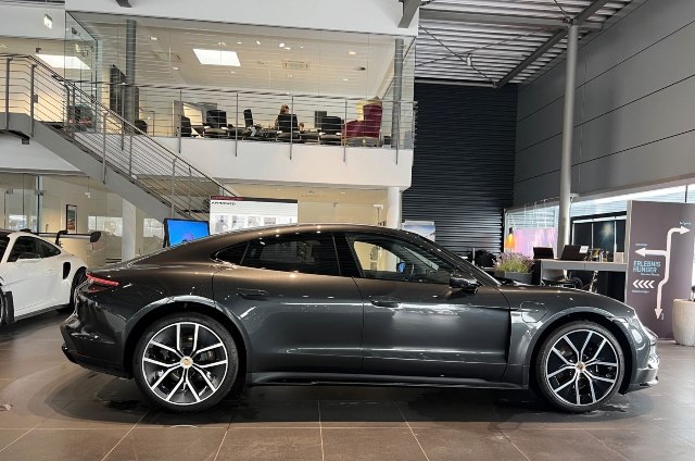 obrázok auta