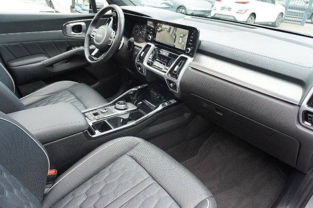 Kia Sorento Platinum Edition 2.2 CRDi 4WD, 148kW, A8, 5d.